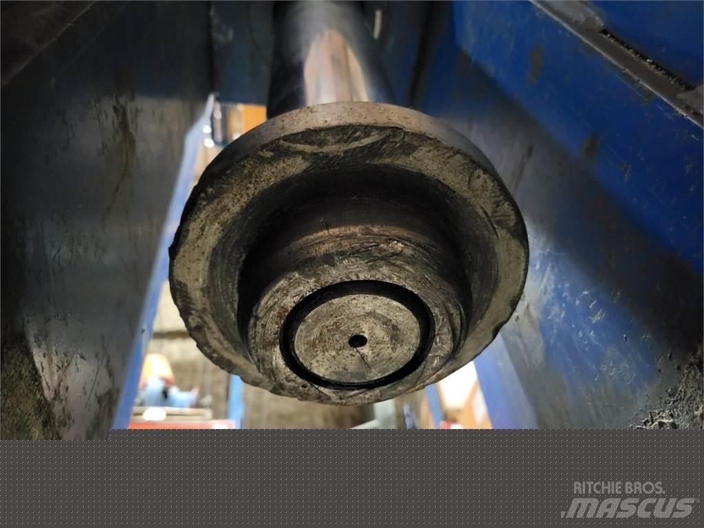 Magnum PIERING Diger aksam