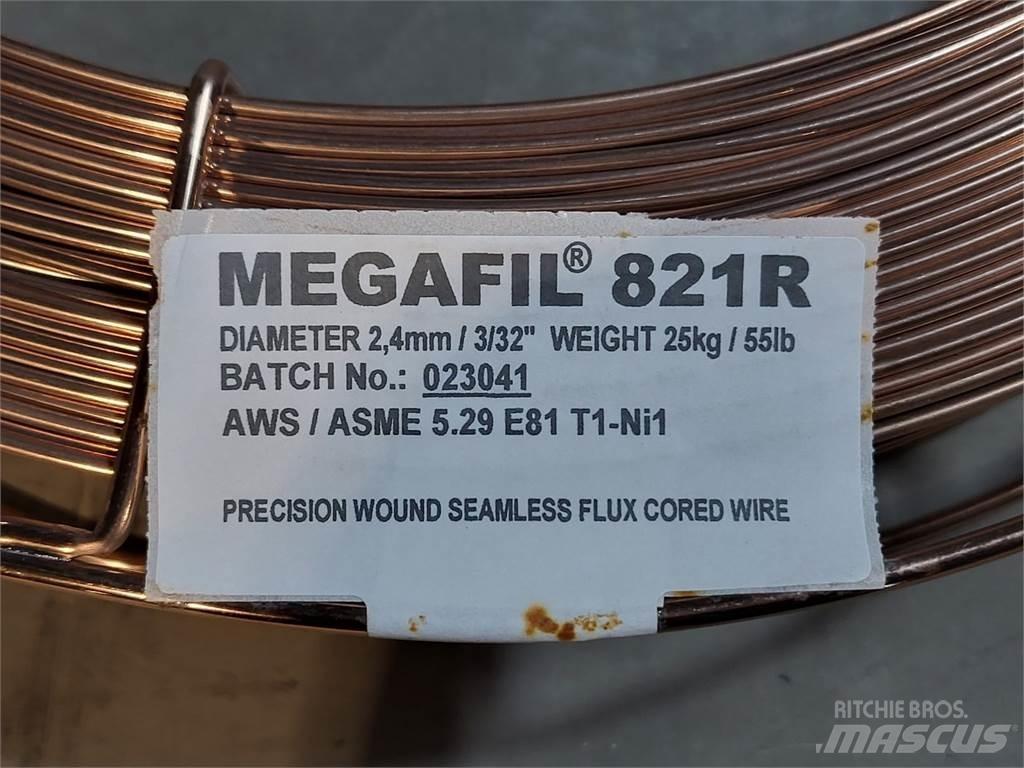  MEGAFIL 821R Kaynak makineleri
