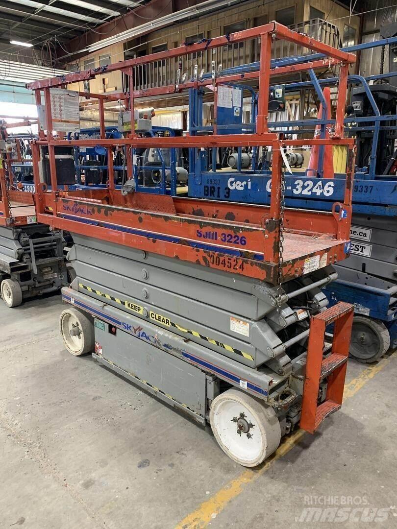 SkyJack SJIII 3226 Makasli platformlar