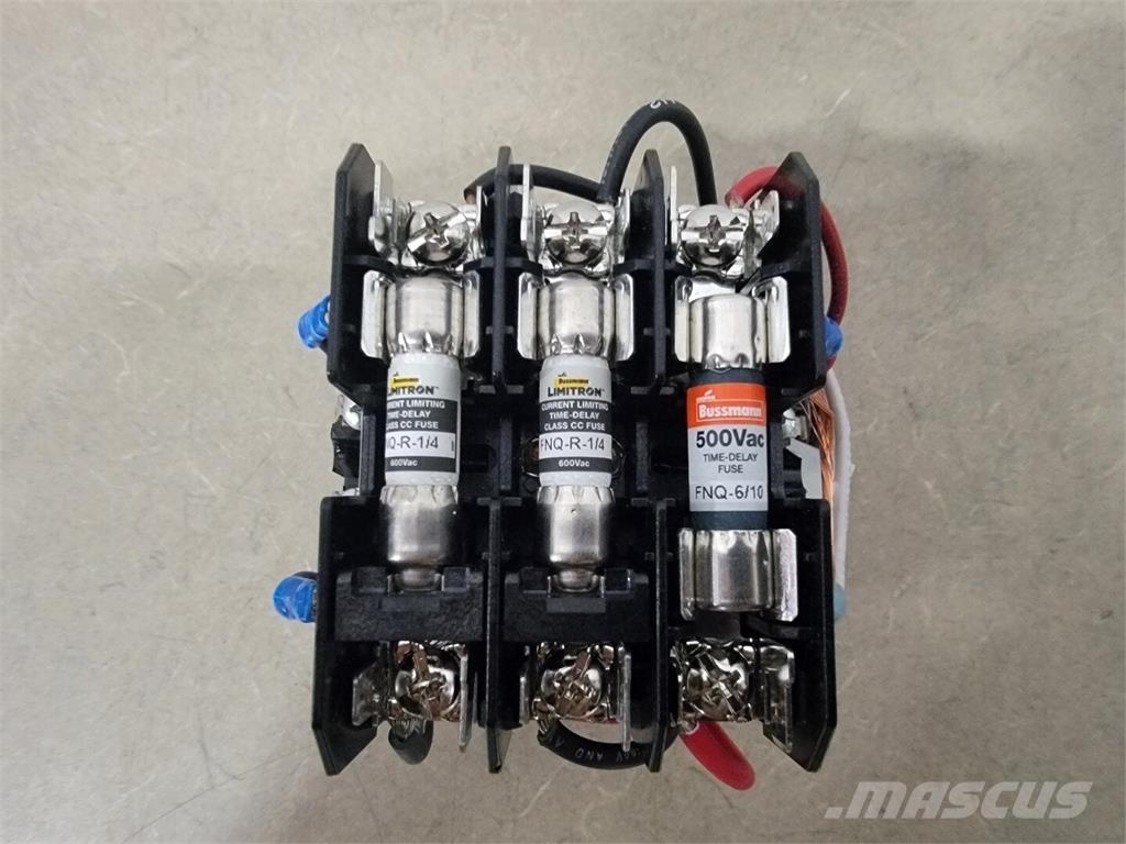  SQUARE D LA9TFD32X Diger