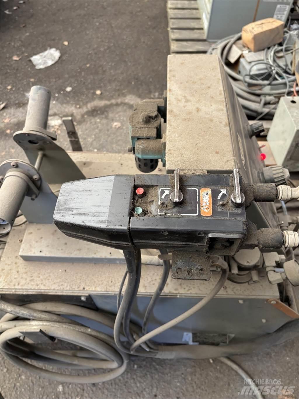  TAFA-PRAXAIR 8830 Kaynak makineleri