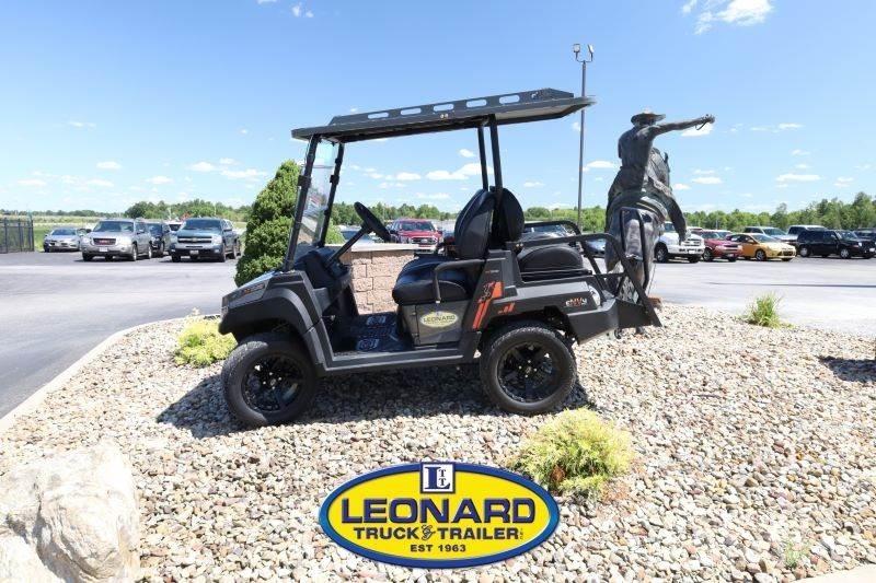  eNVy NV-4 Golf arabalari