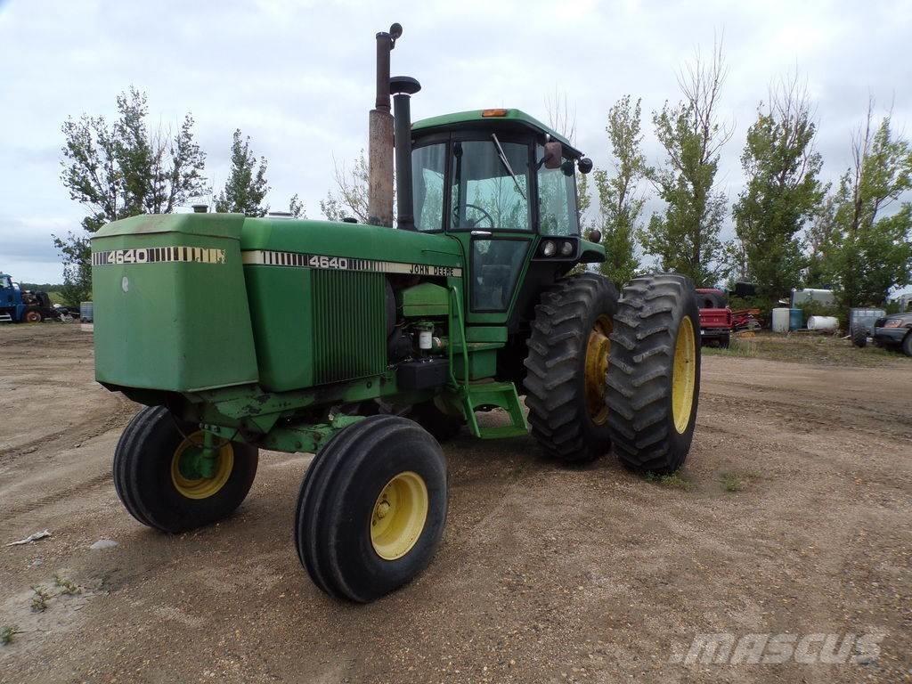 John Deere 4640 Diger