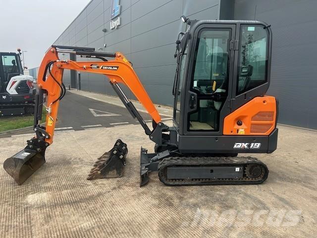 Develon DX19-7 Paletli ekskavatörler