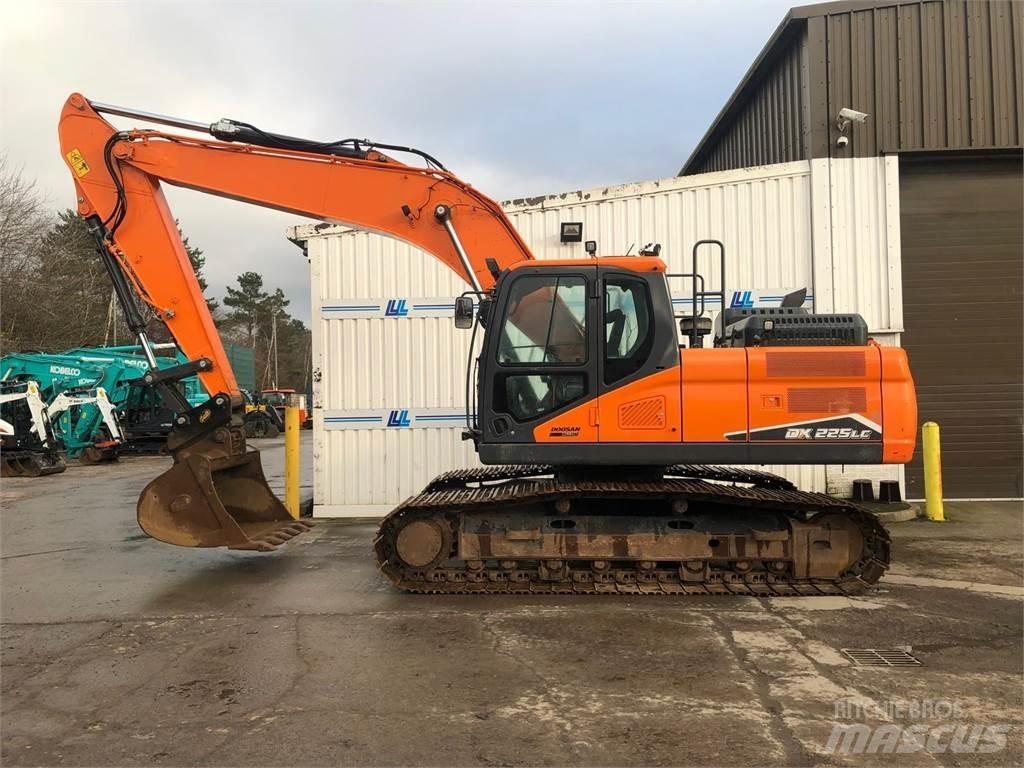 Develon Dx225lc-7 Paletli ekskavatörler