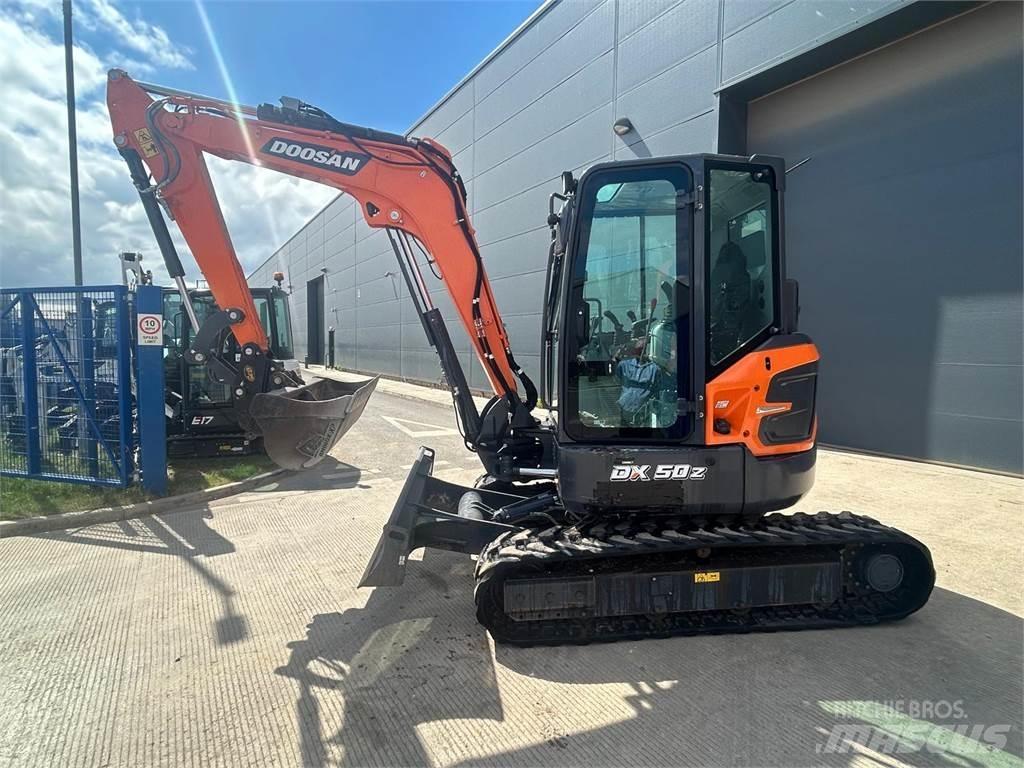 Doosan DX50z Paletli ekskavatörler