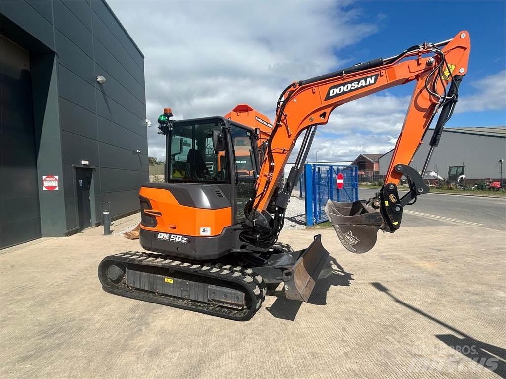 Doosan DX50z Paletli ekskavatörler