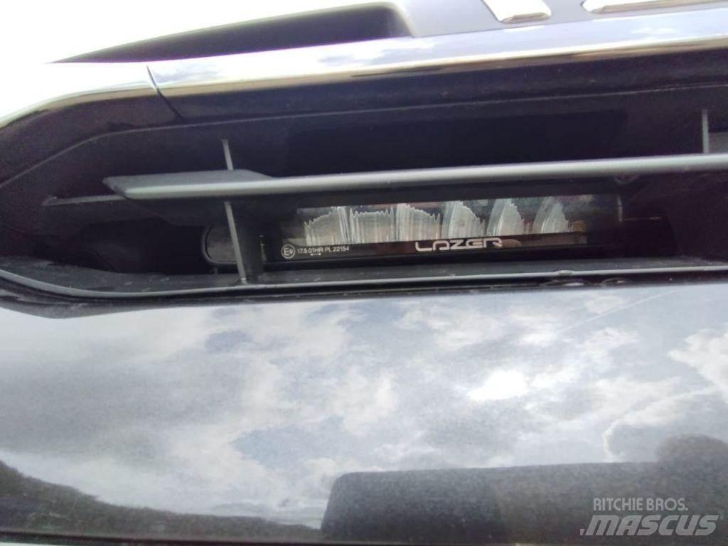 Isuzu V-Cross Pikaplar