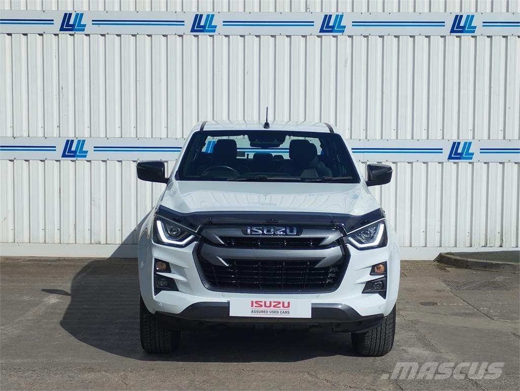 Isuzu V-Cross Pikaplar