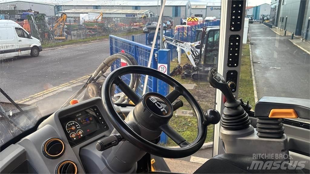 JCB  Diger