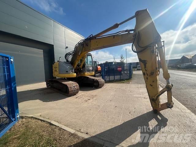 New Holland E235bsr-2 Paletli ekskavatörler