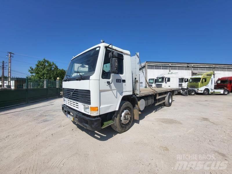 Volvo FL7 Flatbed kamyonlar