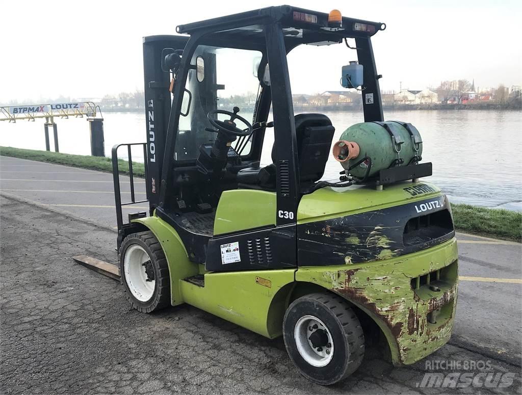 Clark C30L Diger