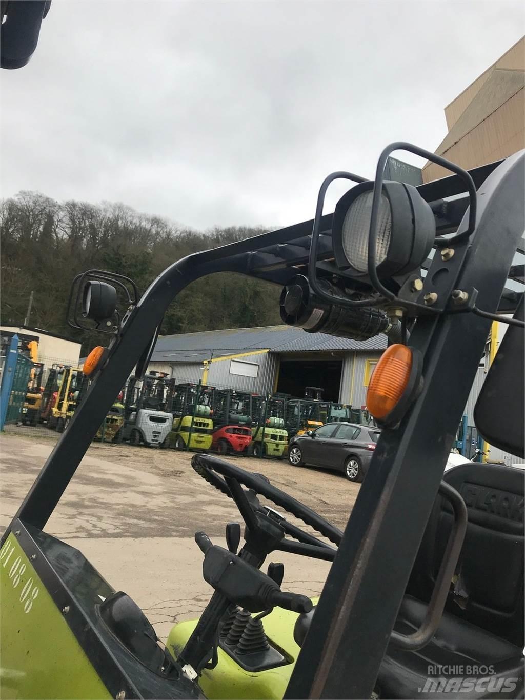 Clark CMP 45L Diger