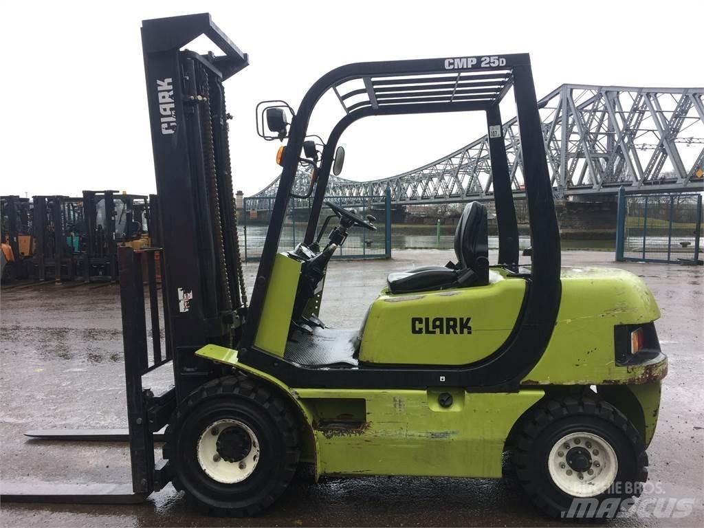 Clark CMP25D Diger