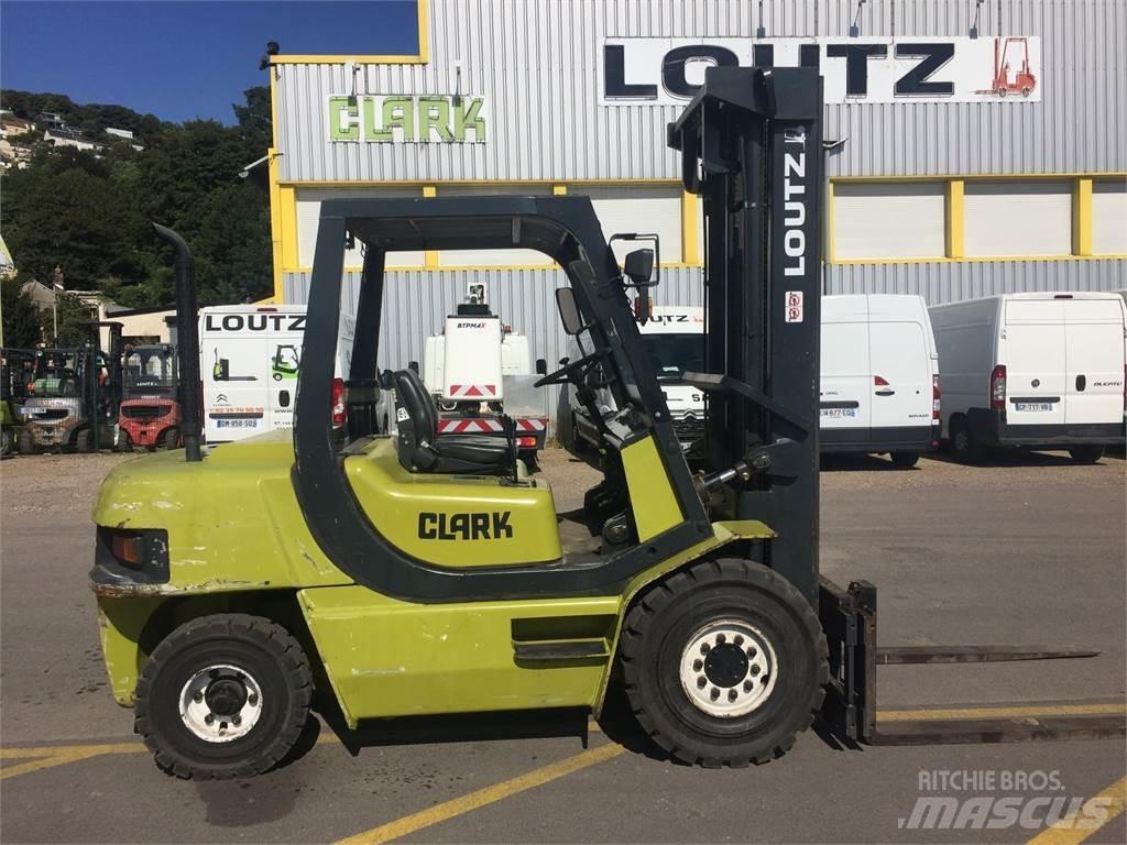 Clark CMP45D Diger