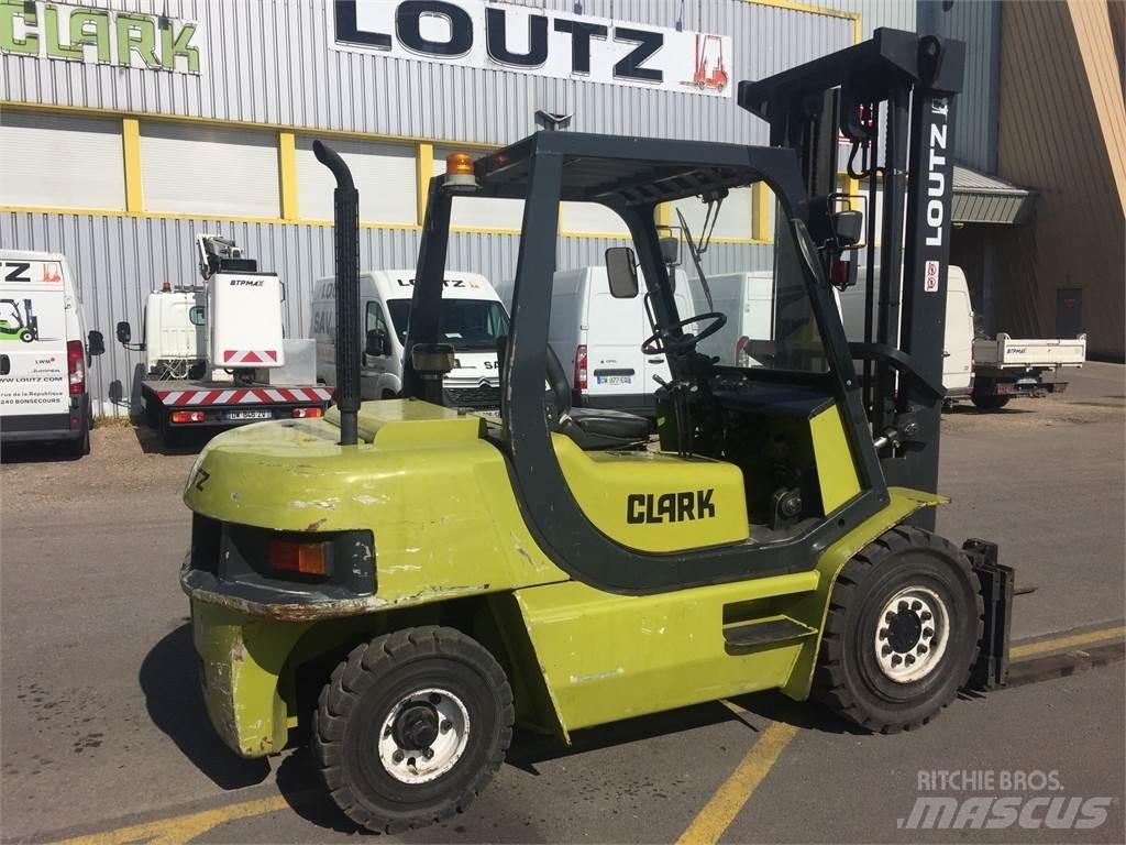 Clark CMP45D Diger