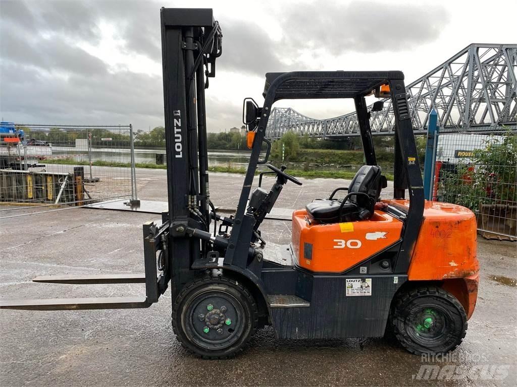 Doosan D30G Diger
