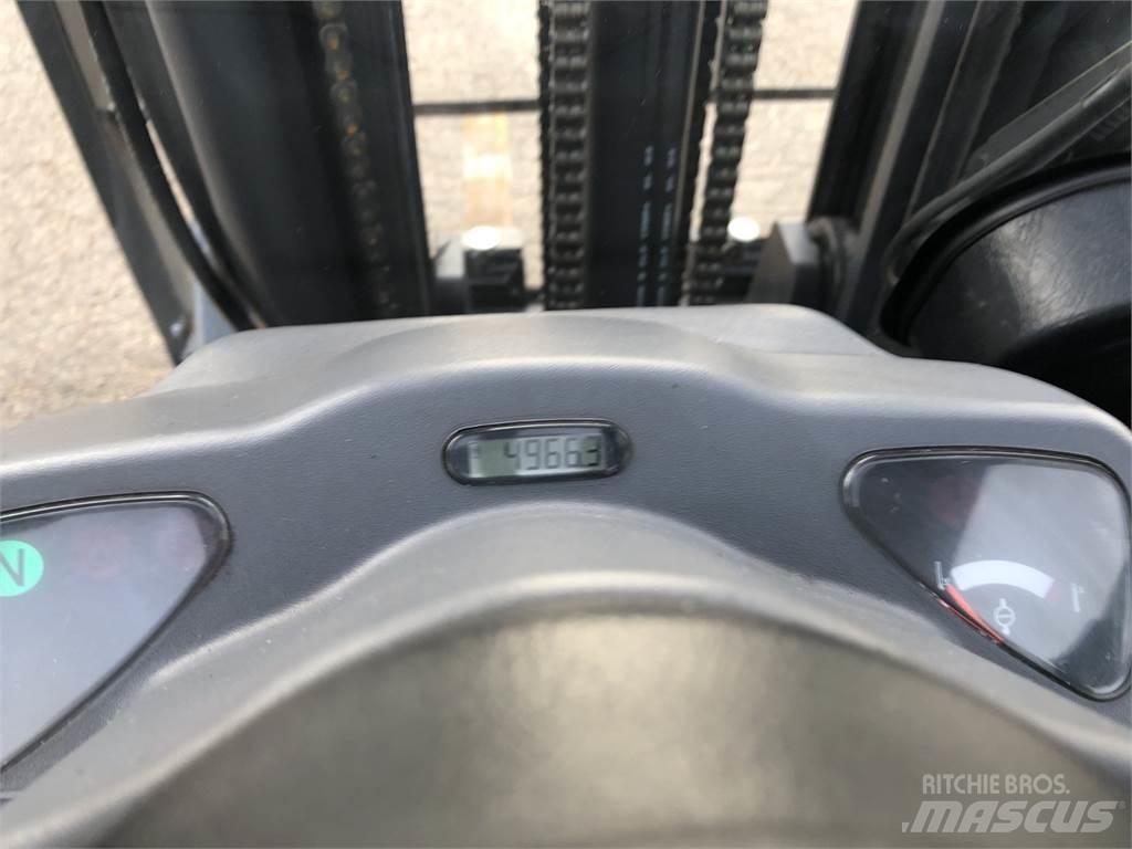 Komatsu FG25 Diger