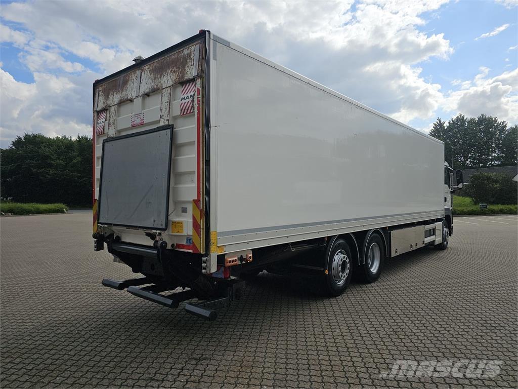 MAN TGS 26.420 Kapali kasa kamyonlar