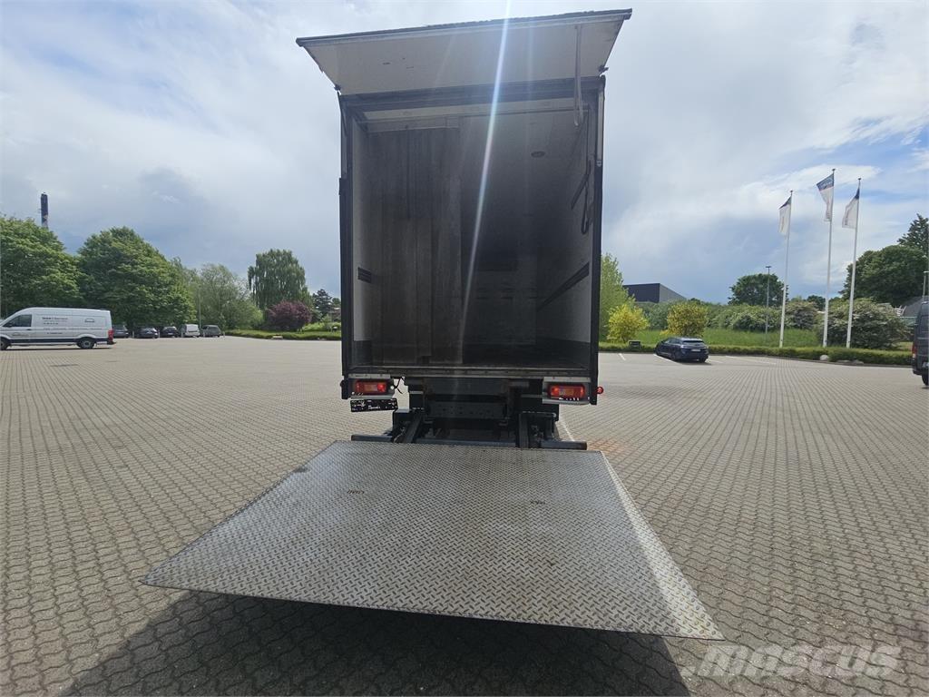 Volvo FE320 Frigofrik kamyonlar