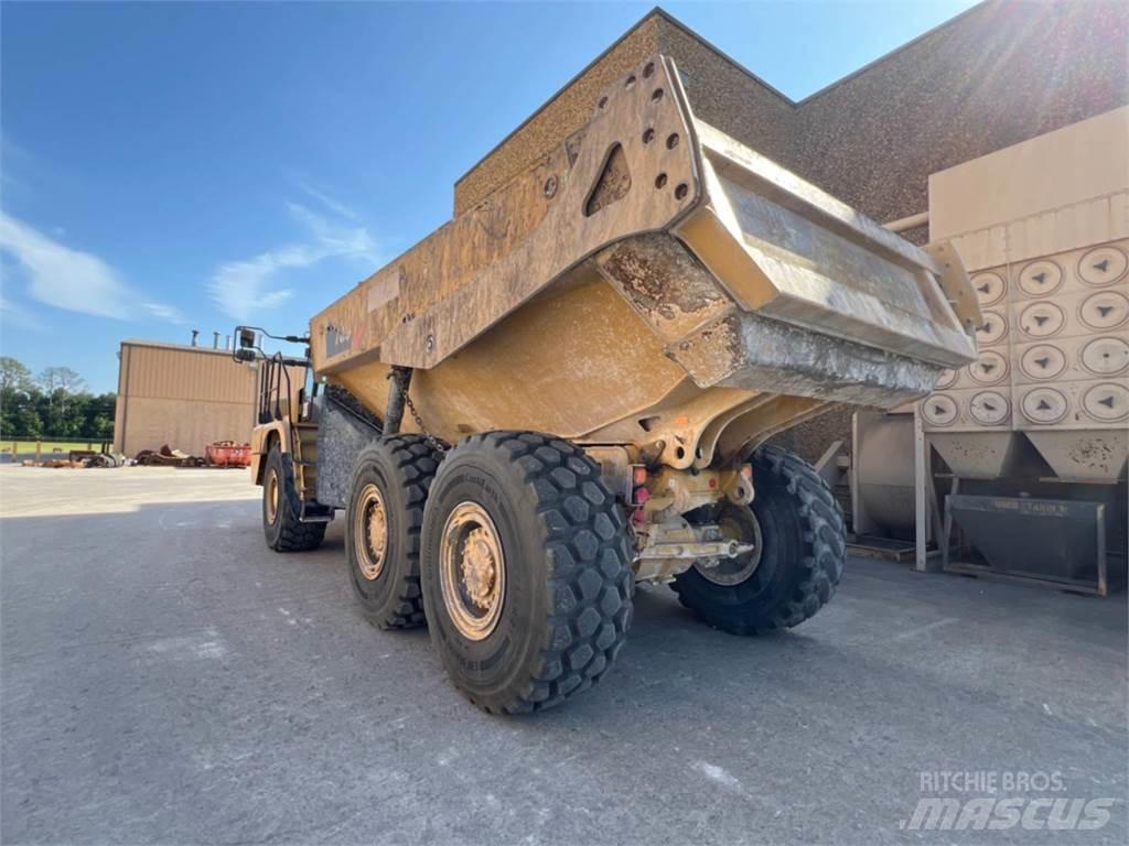 CAT 730 Belden kirma kaya kamyonu
