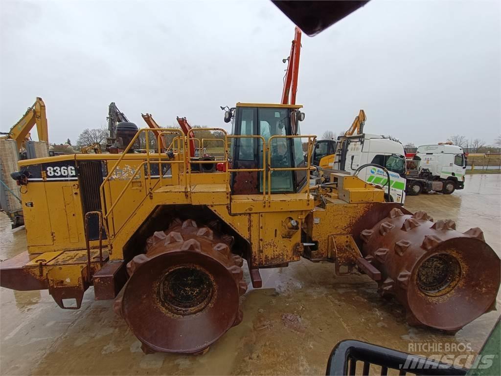 CAT 836G Diger