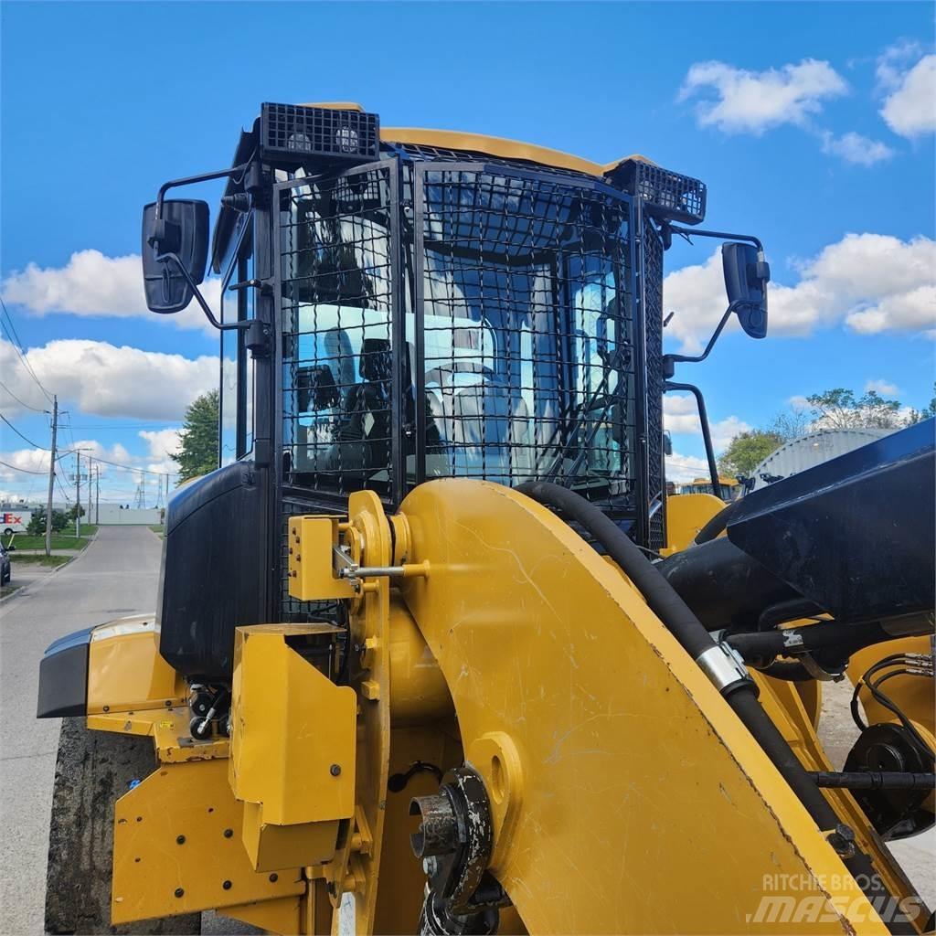 CAT 938M Tekerlekli yükleyiciler