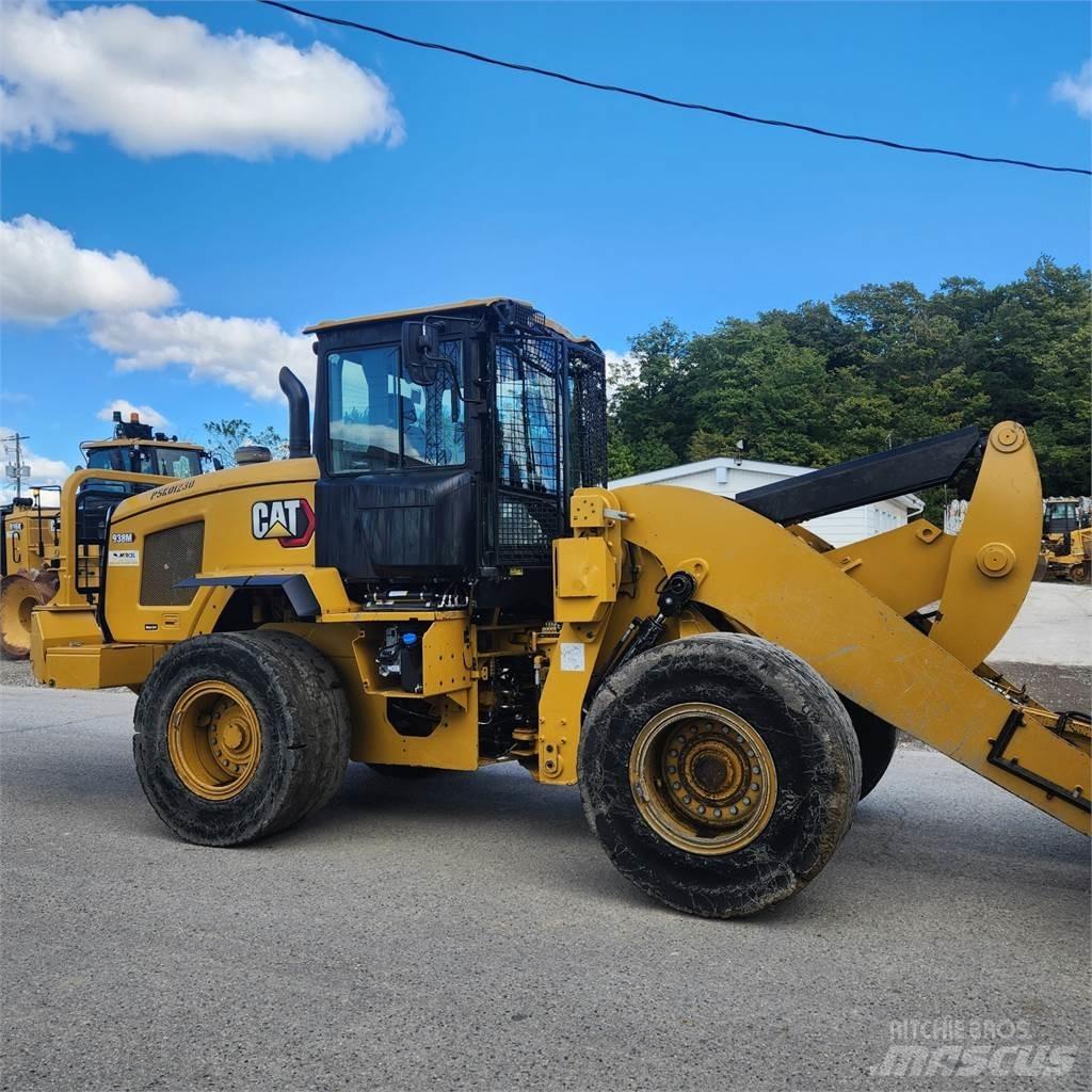 CAT 938M Tekerlekli yükleyiciler