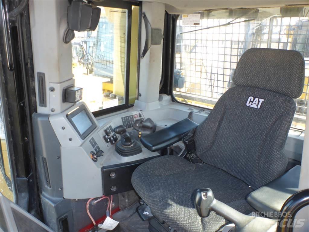 CAT D8T Paletli dozerler
