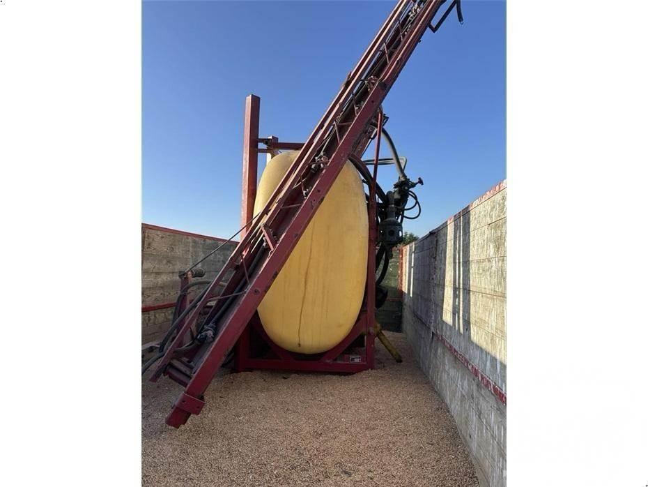 Hardi 1000 ltr., 12 m. Diger tarim makinalari