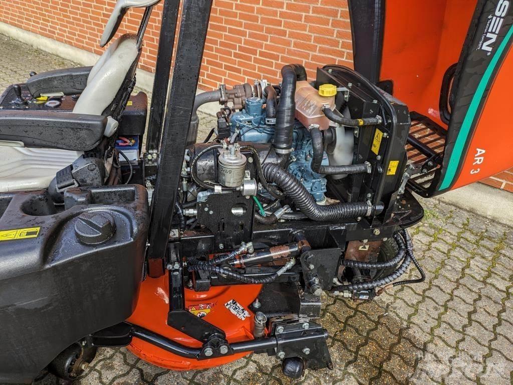 Jacobsen AR-3 Mobil çim biçme makineleri