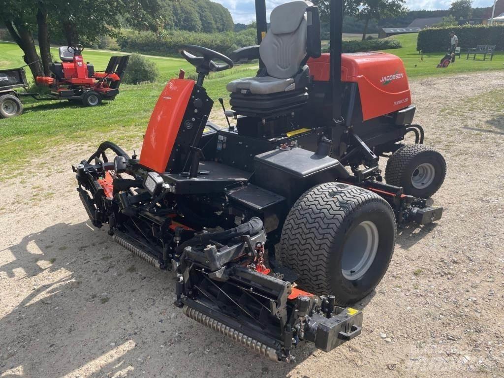 Jacobsen FAIRWAY 250 Mobil çim biçme makineleri
