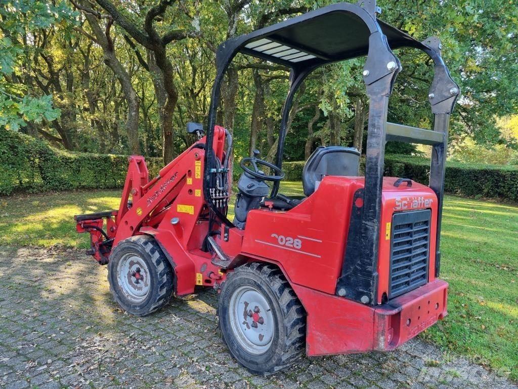 Schäffer 2028 Mini yükleyiciler