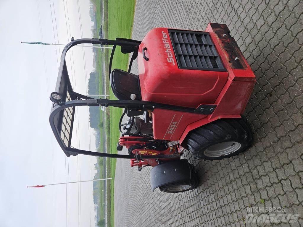 Schäffer 2434 Mini yükleyiciler