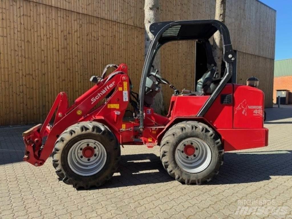 Schäffer Nordic 48 Mini yükleyiciler