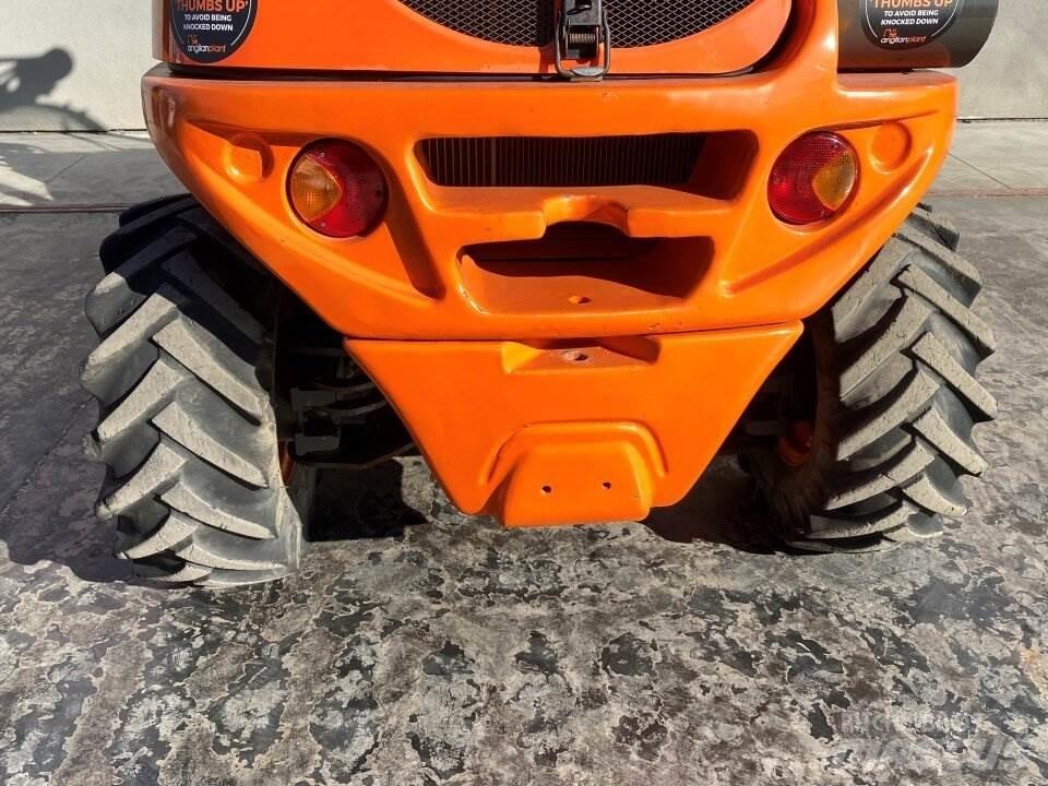 Ausa T144 Teleskopik yükleyiciler