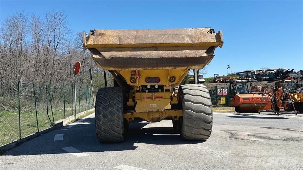 Bell B30E 6x6 Belden kirma kamyonlar
