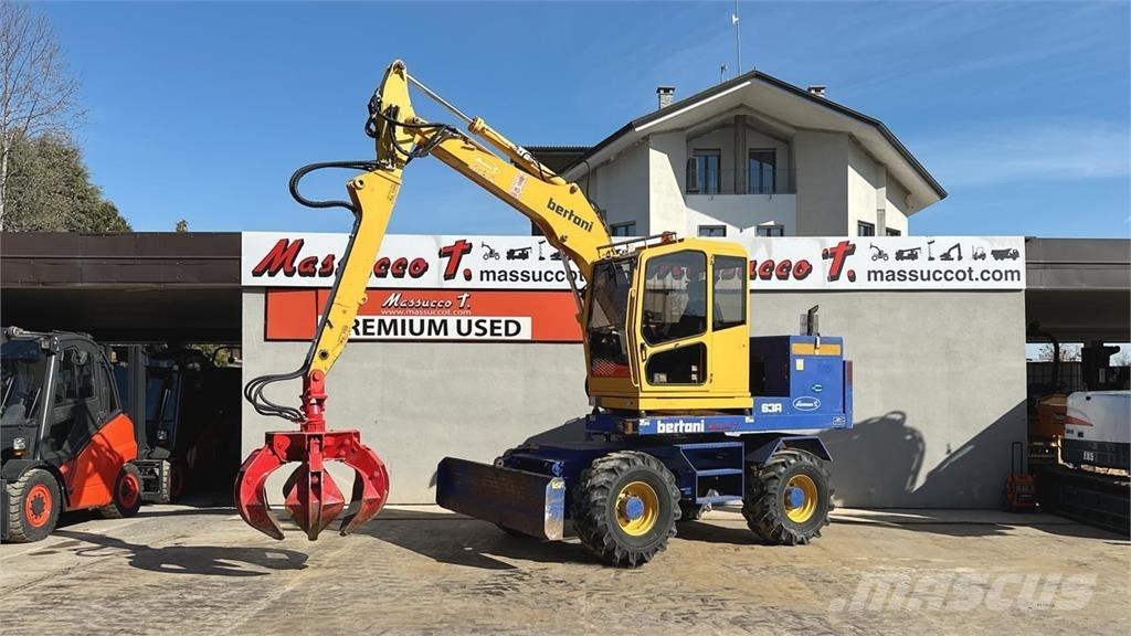 Bertani S3A 4x4 Lastik tekerli ekskavatörler