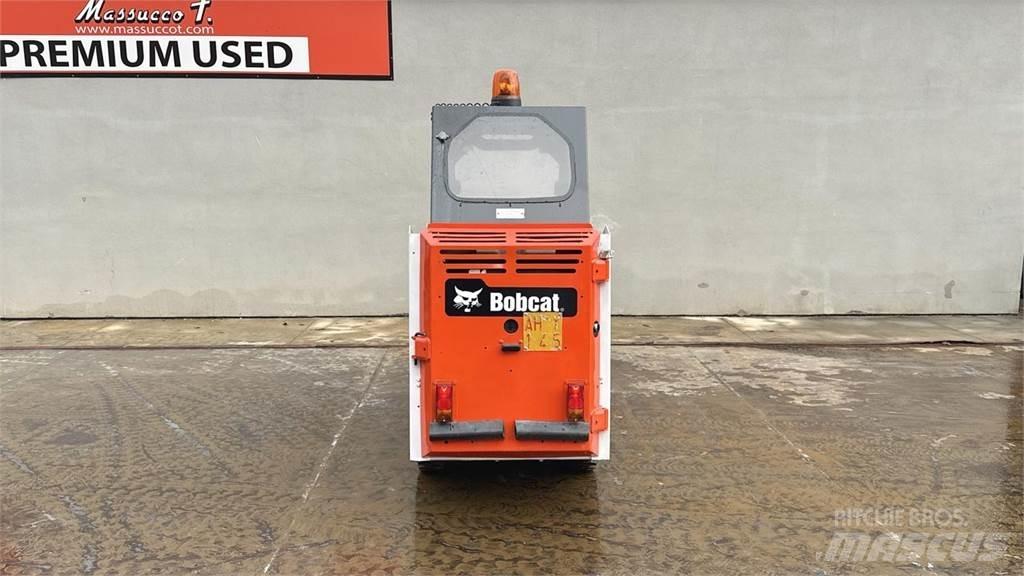 Bobcat S70 Skid steer loderler