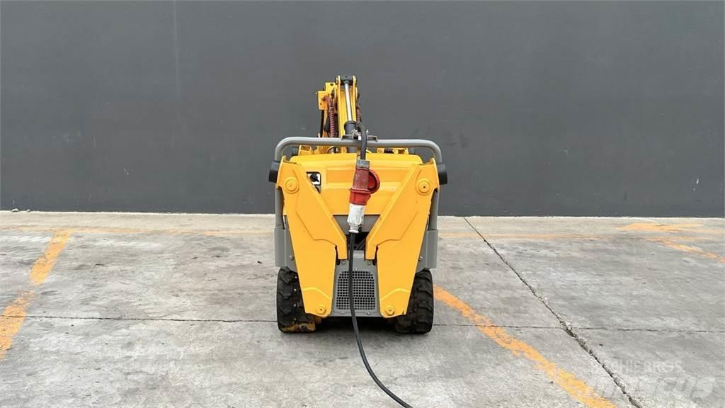 Brokk 90 Mini ekskavatörler, 7 tona dek