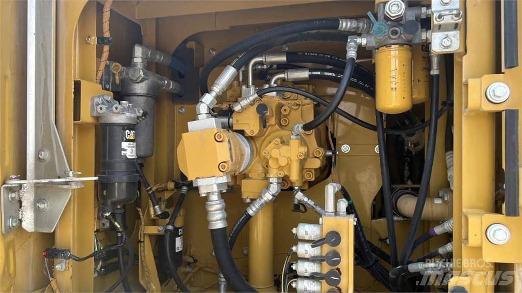 CAT 323 FLN Paletli ekskavatörler