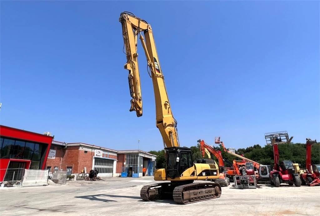 CAT 330D UHD Paletli ekskavatörler