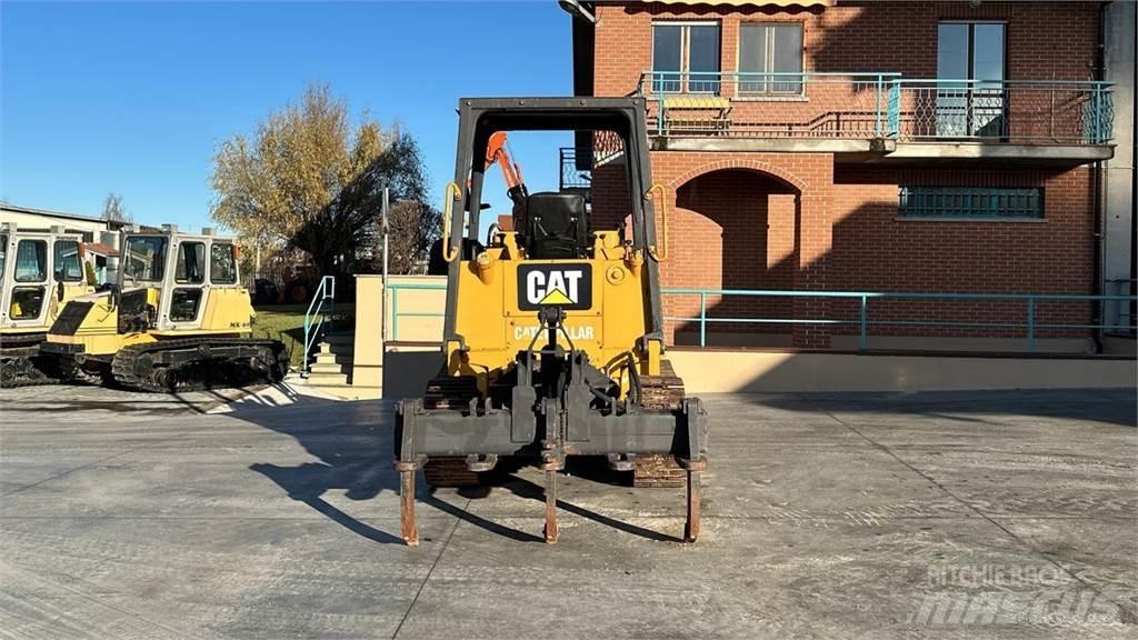 CAT 935C Tekerlekli yükleyiciler