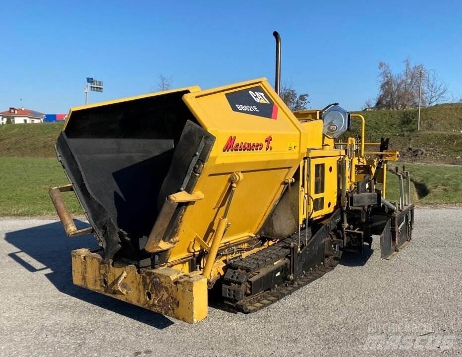 CAT BB621E Asfalt sericiler