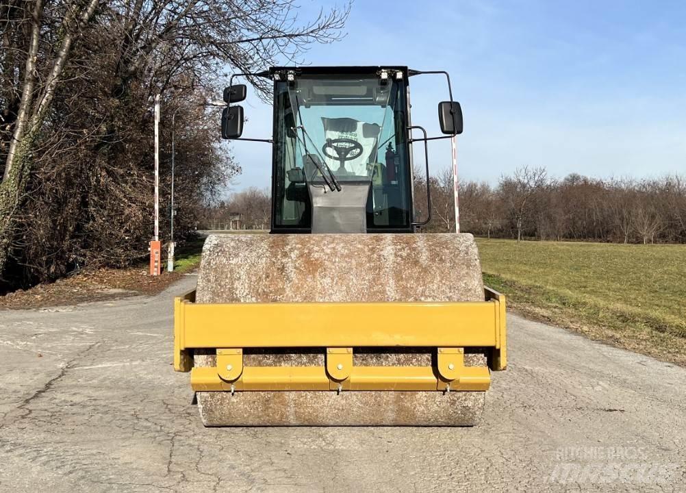 CAT CS54B Zemin sıkıştırma makineleri