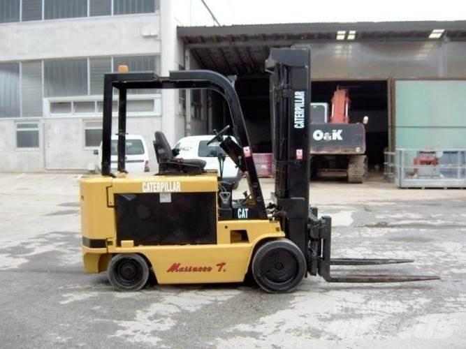 CAT M100D Elektrikli forkliftler