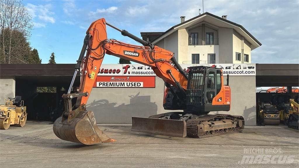 Doosan DX235LCR-5 Paletli ekskavatörler
