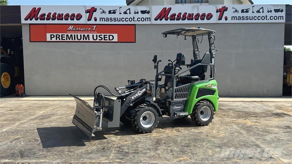 Everun ER08E 4x4 Tekerlekli yükleyiciler