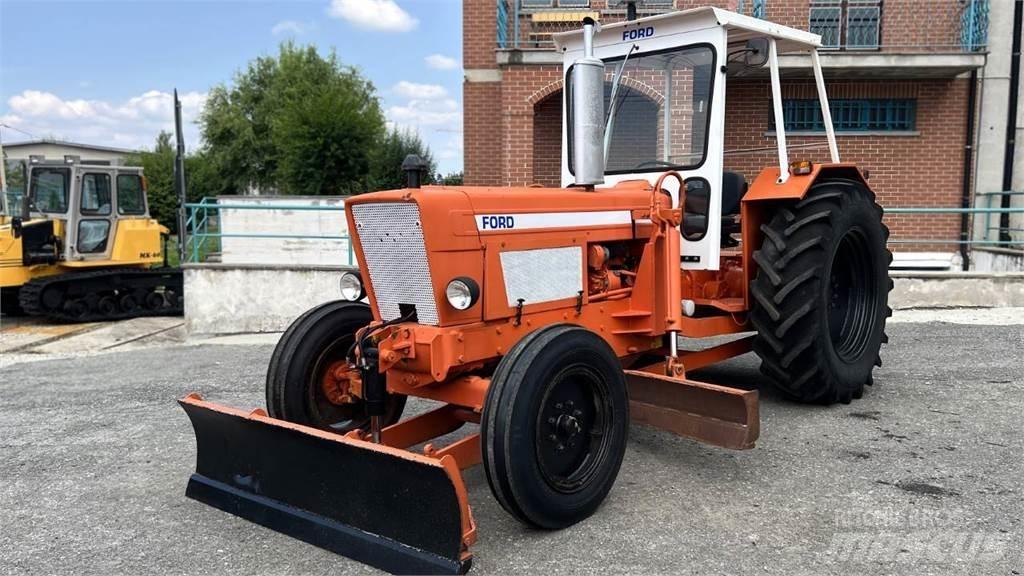 Ford 5600 4X2 Paletli dozerler